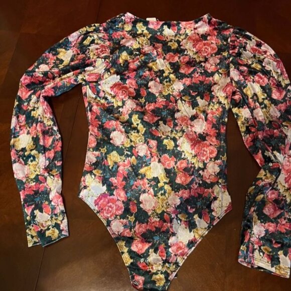 Her Bottari Womens Floral Long Sleeve V-Neck‎ Bodysuit velvet  snap closure - Picture 2 of 7